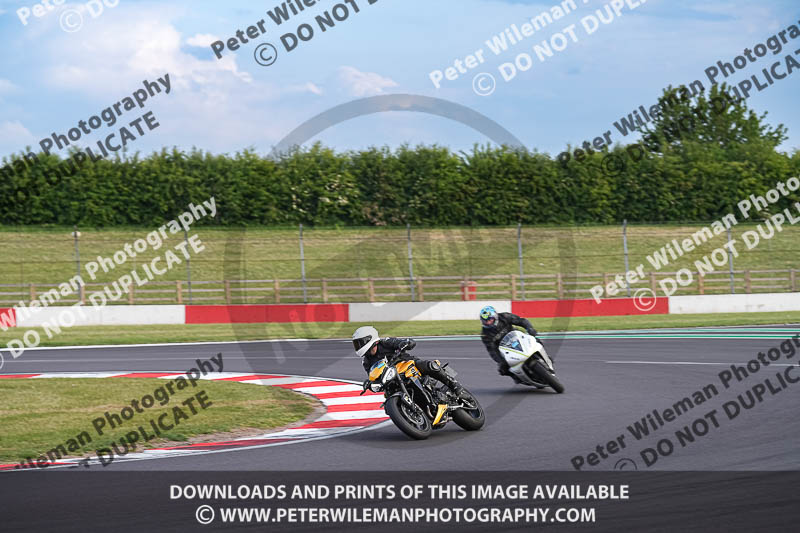 donington no limits trackday;donington park photographs;donington trackday photographs;no limits trackdays;peter wileman photography;trackday digital images;trackday photos